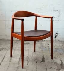 Original Hans Wegner The Chair This Chair Made It S Debate At The 1960 Kennedy Nixon Presidential Debates On T Furniture Design Chair Design Wegner Chair