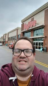 What better way to celebrate upcoming Father's Day than with a 4-Day Steak  Sale!🥩 Mark your calendars, stop in, and save this weekend at Hy-Vee!😄🔥