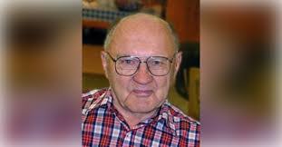 Mary Auer's Instagram, Twitter & Facebook