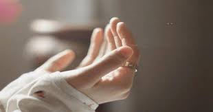 Janganlah kamu sedih oleh perkataan mereka. Amalkan 7 Doa Pendek Mudah Hafal Ini Untuk Hilangkan Rasa Sedih Stress Gelisah Kashoorga