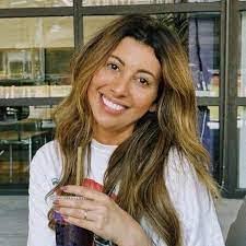 Amy Hafner's Instagram, Twitter & Facebook