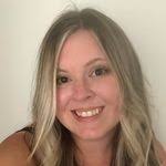 Ashley Foth's Instagram, Twitter & Facebook