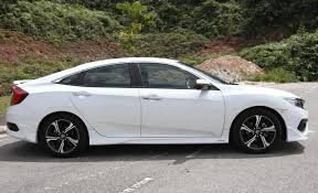 Research honda civic (2018) 1.8s car prices, specs, safety, reviews & ratings at carbase.my. Shootout Hyundai Elantra Sport 1 6 Battles Honda Civic 1 5 Tc P Carsifu