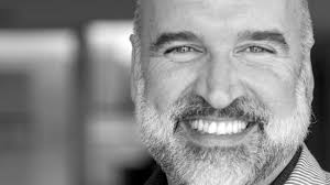 El escritor ibicenco José Manuel Lucía Megías gana el Premio Juan Alcaide  de Poesía