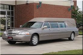 Lincoln Town Car Hearse Manufactured By Federal Coach In F Flickr Hearse Lincoln Town Car Car