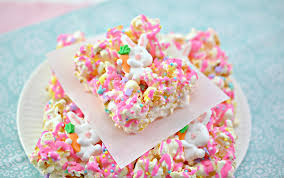 60+ of our favorite easter dinner recipes for a truly celebrational feast. How To Make Easter Bunny Marshmallow Popcorn Bars
