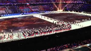 Динамичное красочное представление длилось около чётырёх часов и было тепло встречено зрителями. Vyhod Sbornoj Rossii Otkrytiya Olimpijskih Igr V Sochi 2014 Youtube