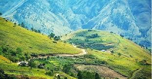 Kolektor batu motif gambar juara. Mengenal Pusuk Buhit Gunung Sakral Yang Terlihat Eksotis Di Samosir