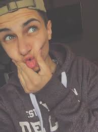 MIKE LUKAS,KEANU (@bincalma)