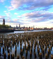 Along the way there are fenced in bog parks, children's play areas, access beaches to the hudson river, ramps for wheelchair access, marinas and piers. Hudson River Waterfront Walkway Archives