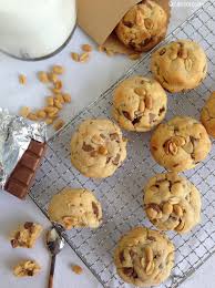 Cookies Au Beurre De Cacahuetes Et Chocolat Au Lait Cecilecooks Cookies Au Beurre Beurre De Cacahuetes Cookies Et Biscuits