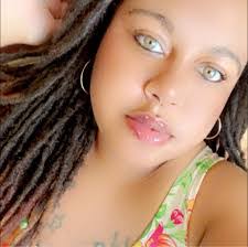 Cindy Deshields's Instagram, Twitter & Facebook