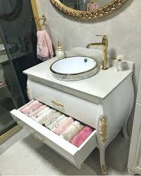 Creating The Best Small Bathroom Cabinet Design 2 2020 Kucuk Banyo Banyo Duzenleme Banyo