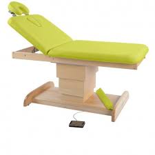 La table de massage électrique est utilisée par les kinésithérapeutes et ostéopathes. Table De Massage Electrique Ecopostural En 2 Plans