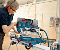 Nel lontano 1886, un giovane ingegnere tedesco di 25 anni, robert bosch, creò un'impresa di ingegneria elettrica a stuttgart. Sega Circolare Combinata Troncatrice E Sega Da Banco Insieme