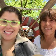 Deborah Flynn's Instagram, Twitter & Facebook