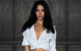 Although some people feel as though the hot comb takes away from the naturalness of african american hair and their culture, it really symbolizes a revolutionized way for how african american women do their hair. Wallpaper Black Hair Dark Hair Hot Babe Women 1280x800 Irg 1487635 Hd Wallpapers Wallhere