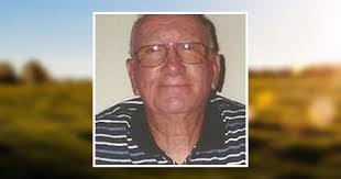 Maxine Pike's Instagram, Twitter & Facebook