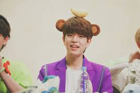 He is the main vocalist of the group. Seungmin ìŠ¹ë¯¼ ê¹€ìŠ¹ë¯¼ Straykids ìŠ¤íŠ¸ë ˆì´í‚¤ì¦ˆ