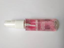 Livon's special cutisoft formula works like magic on dry. Livon Shake And Spray Serum Review Candy Crow
