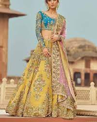 Beautiful Indian Wedding Dress For Bride B2067 In 2022 Latest Bridal Dresses Lehenga Designs Pakistani Dresses