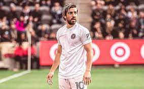 #rodolfo pizarro #club deportivo guadalajara #mexico #soccer hunk #football #soccer bulge. Rodolfo Pizarro Se Convierte En Un Villano De Dc Espectacular Momento El Intra Sports