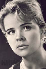 Она стала основным добытчиком в семье. Tamara Semina Biografiya Filmografiya Fotografii Aktrisy