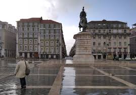 Die menschen strömen in die. Portugal Macht Grenzen In Hochster Covid Not Dicht Telepolis
