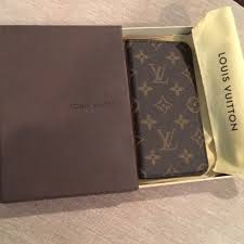 My husband purchased a louis vuitton neonoe bag for me online on their direct website and it came damaged. Louis Vuitton Accessories Real Louis Vuitton Phone And Credit Card Holder Poshmark