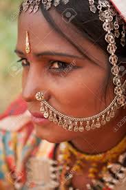 Voir plus d'idées sur le thème incroyable inde, inde, indien. Close Up Portrait D Une Femme Indienne Traditionnelle En Robe Sari Avec Emotion Triste Inde Personnes Banque D Images Et Photos Libres De Droits Image 49463129