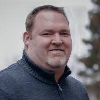 50+ perfiles de «Auer»