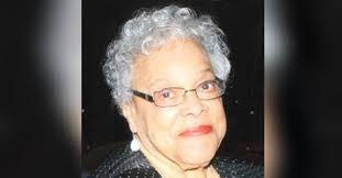 Elaine Langley's Instagram, Twitter & Facebook