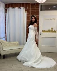 Die hochzeit soll der schönste tag im leben sein. Bines Fashion Du Suchst Noch Dein Braut Oder Abendkleid