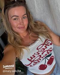 Meet Sam: A Millennial Content Creator 👋🏼