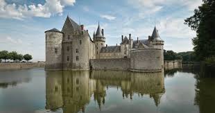 Chateau De Sully Sur Loire Les Regions De France Loire Loiret