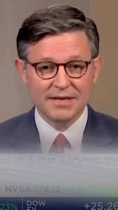 “He said it’s idiotic. Political malpractice.”, Speaker Johnson gets  embarrassed as he callously tries to minimize the pain Republicans are  about to cause 24 million Americans by letting health ...