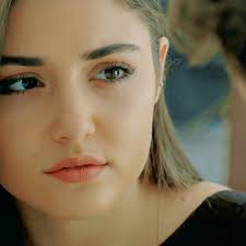 bir gece misafirim olsan yeterdolar odama lavanta kokususogur sevincinden surahide suay pencer arab beauty turkish beauty beautiful women faces