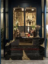 It comes in a variety of finishes so that you can pick the color that complements your home's decor best. 21st Century Princess Wall Mirror Full Length Mirror In Aged Brass Aged Mirror For Sale At 1stdibs
