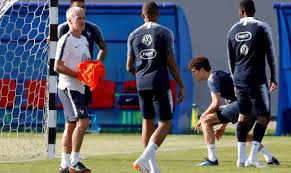 Jadwal pertandingan piala dunia 2018 hari ini (fifa world cup) dan jam tayang yg disiarkan langsung di trans tv dan trans 7 dalam waktu indonesia barat (wib) mulai babak penyisihan, babak 16 besar, perempat final, semifinal dan babak final piala dunia lengkap (update terbaru). Jadual Suku Akhir Piala Dunia