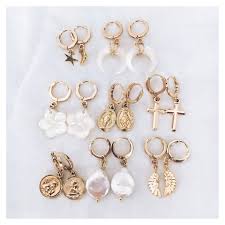 On Finit Cette Semaine Avec Les Mini Creoles Style De Bijoux Bijoux Oreille Bijoux