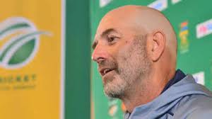 South Africa's white-ball head coach Rob Walters steps down due to  'personal reasons'