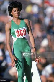 Flo jo was a magnificent athlete and had a beautifully well developed and sculptured body. Legacy Upload Photos And Premium High Res Pictures Flo Jo Female Athletes Athletic Women