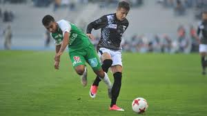 يواصل الوداد الرياضي الفاسي لكرة القدم استعداداته المكثفة للموسم الرياضي الجديد، وذلك وكشفت مصادر من داخل إدارة الوداد الرياضي الفاسي لهسبورت عن رغبة المجموعة في. Le360 Sport ÙˆØ¯Ø§Ø¯ ÙØ§Ø³ Ø¨Ø¯ÙˆÙ† Ù„Ø§Ø¹Ø¨ÙŠÙ† Ø¥Ø­ØªÙŠØ§Ø·ÙŠÙŠÙ† Ø£Ù…Ø§Ù… Ø§Ù„Ø±Ø¬Ø§Ø¡