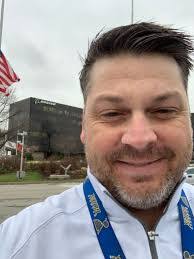 Mike Riney's Instagram, Twitter & Facebook