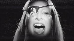 Teamed up again with my homie @jittr_ for @bernadettenovembre’s latest  single “Sliding”. Spooky night shoots in a beautiful, supposedly haunted  mansion with a crew of absolute guns, 10/10 highly ...