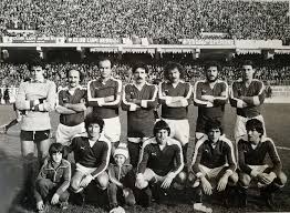 Durante questi anni transitano per avellino tanti futuri campioni e stelle del calcio già affermate, come l'irpino fernando de napoli « l'avellino può cambiare squadra, allenatori, tutto, ma il pubblico, con quel pubblico che li trascina dall'inizio alla fine (dino viola, presidente della roma degli anni '80). Unione Sportiva Avellino 1979 1980 Wikipedia