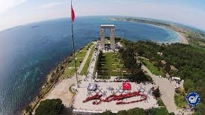 Yıldönümü olan 21 ağustos 1960'ta ziyarete açılıyor. Canakkale Sehitler Abidesi Ozgecmisi Kisa Ve Oz Lutfen Cok Acil Eodev Com