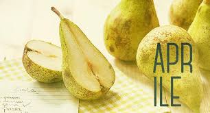 Impossibile pensare la primavera senza il sapore unico degli asparagi, protagonisti assoluti delle ricette tipiche di questo periodo. Frutta E Verdura Di Stagione Ad Aprile Ingredienti E Ricette Vegolosi It