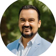 Professor Danilo Matos