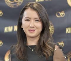 Deine Expertin für Nagelfolien von MANIFIX aus Radevormwald